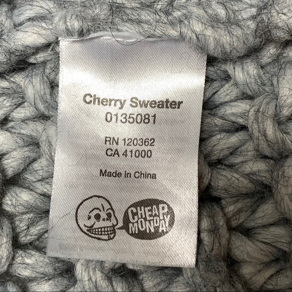 Revolve Chunky Knit Sweater Cheap Monday Size Small - Picture 9 of 11